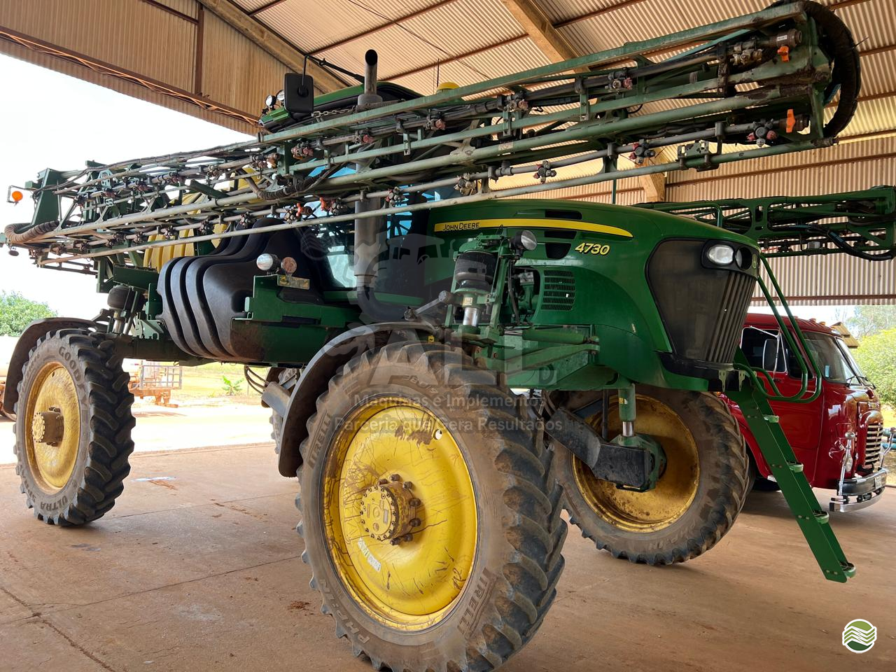 PULVERIZADOR JOHN DEERE JOHN DEERE 4730 Tração 4x4 ALL Máquinas e Implementos RONDONOPOLIS MATO GROSSO MT